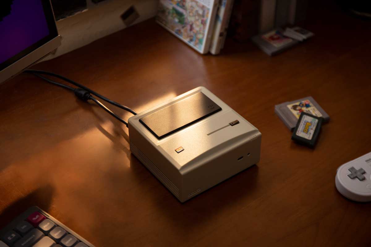 AYANEO【AYANEO Retro Mini PC AM01】レトロデザインのデスクトップ型ミニPC