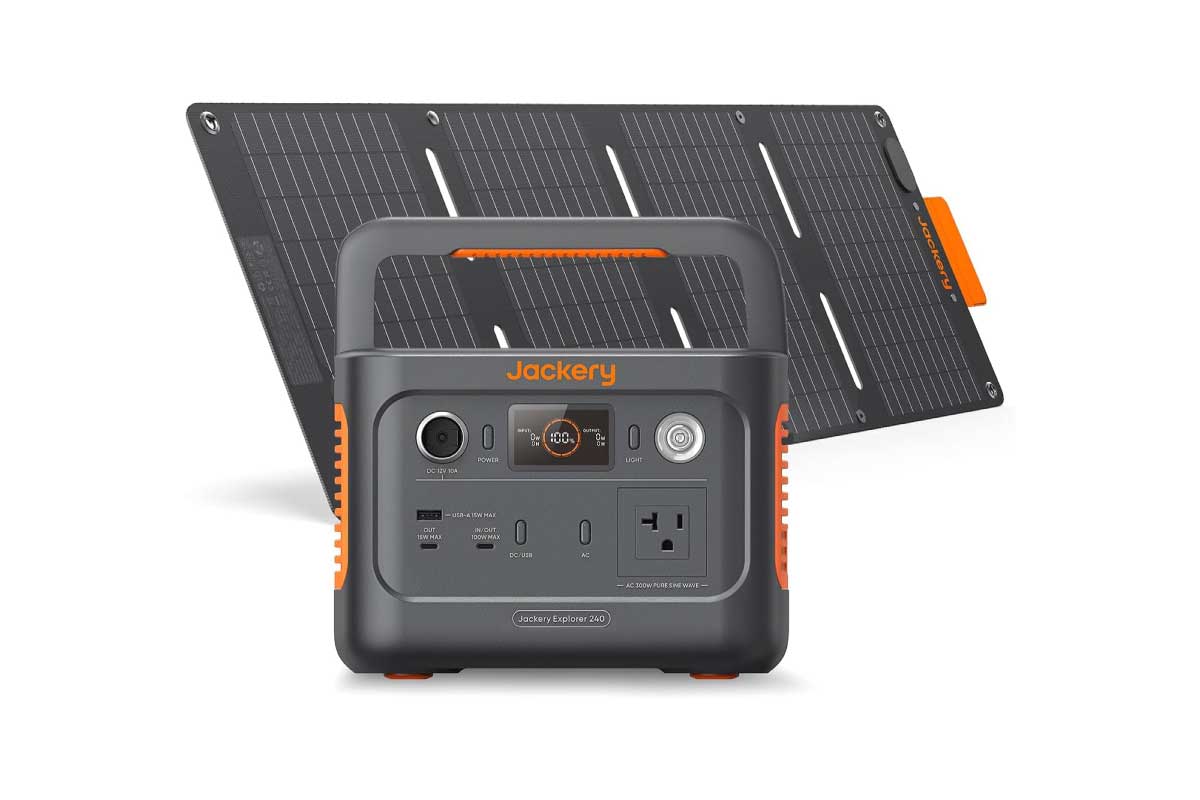 Jackery【Jackery Solar Generator 240 New 40Mini】 定格出力300W、容量256Whポータブル電源と40WソーラーパネルのセットがAmazonにて29%OFFの35,429円