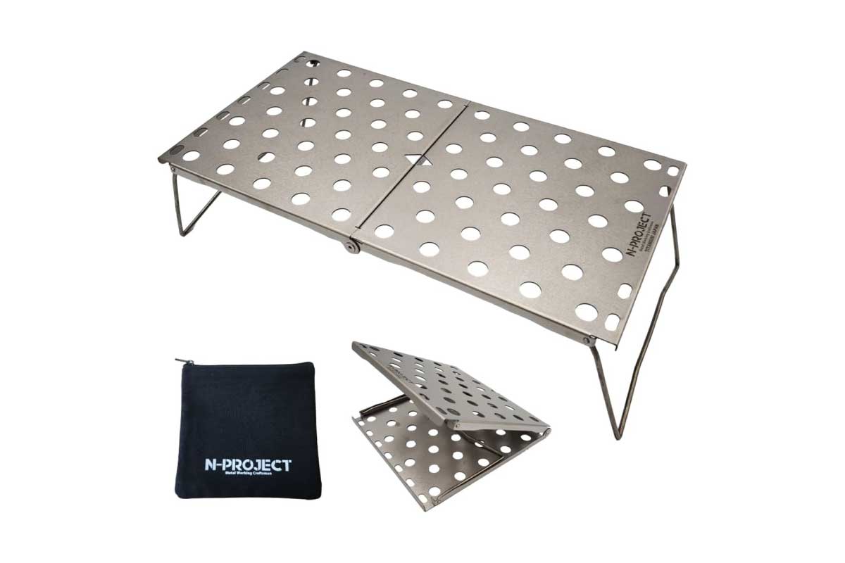 N-project【UL TITANIUM TABLE (L)】登山やソロキャンプに最適、198gと軽量なチタンテーブルがAmazonにて10%OFFの12,400円