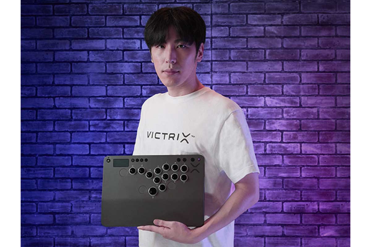 Victrix【Pro KO レバーレスコントローラー】プロゲーマーももち氏監修、プレイヤー独自のスタイルに合わせたカスタマイズが可能なレバーレスアーケードコントローラー