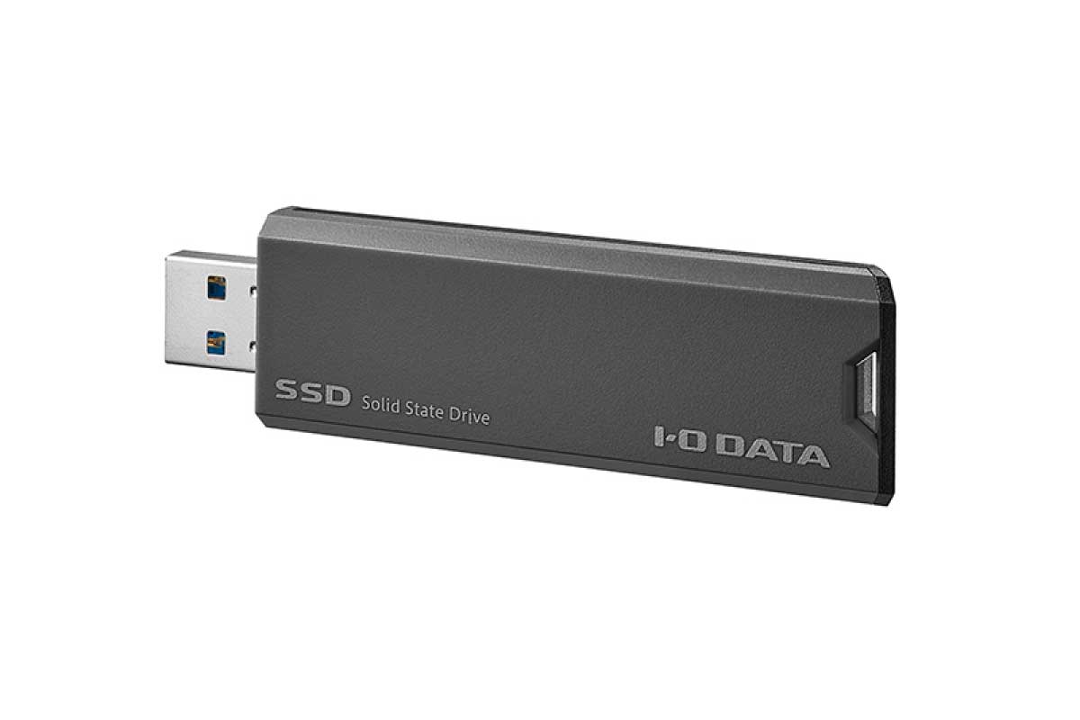 アイ・オー・データ「SSPS-US2GRB」USBメモリーのように直接挿して使えるスティック形状を採用しながら、最大500MB/sの高速読み込みと最大400MB/sの書き込み性能を実現した容量2TBのスティックタイプSSD